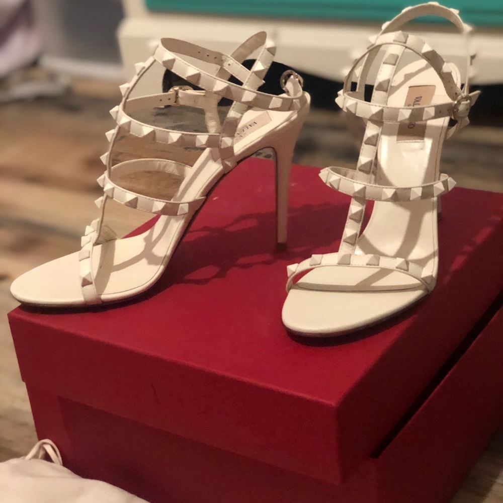 Valentino rockstud heels size 10